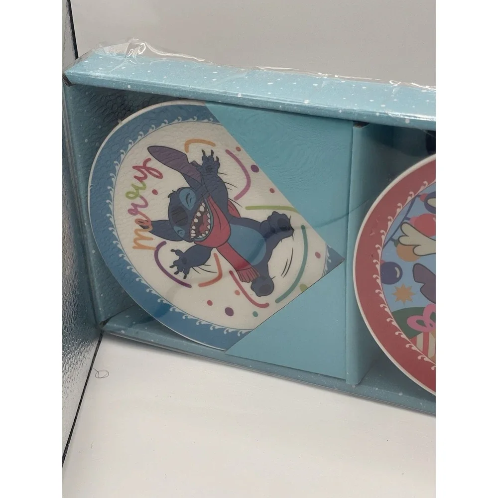 Disney Lilo & Stitch Collectible Holiday Decorative Plate Set‎